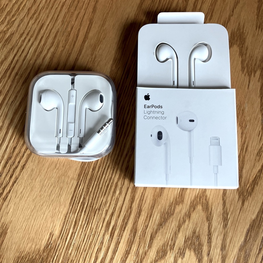 2 Apple EarPods - one set w/Lightning Connector, other w/jack & case. NWOT.